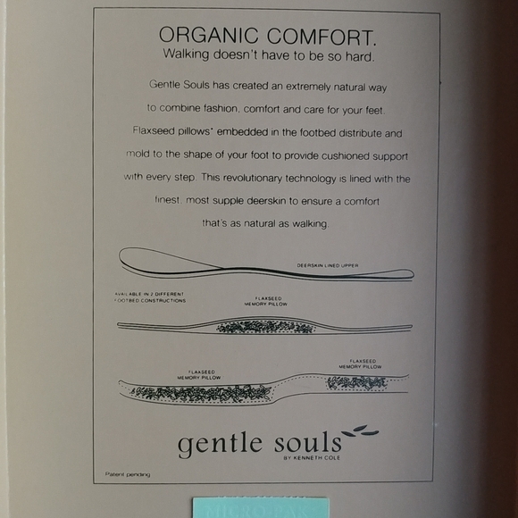 Gentle Souls by Kenneth Cole leather thong sandals - Picture 9 of 9